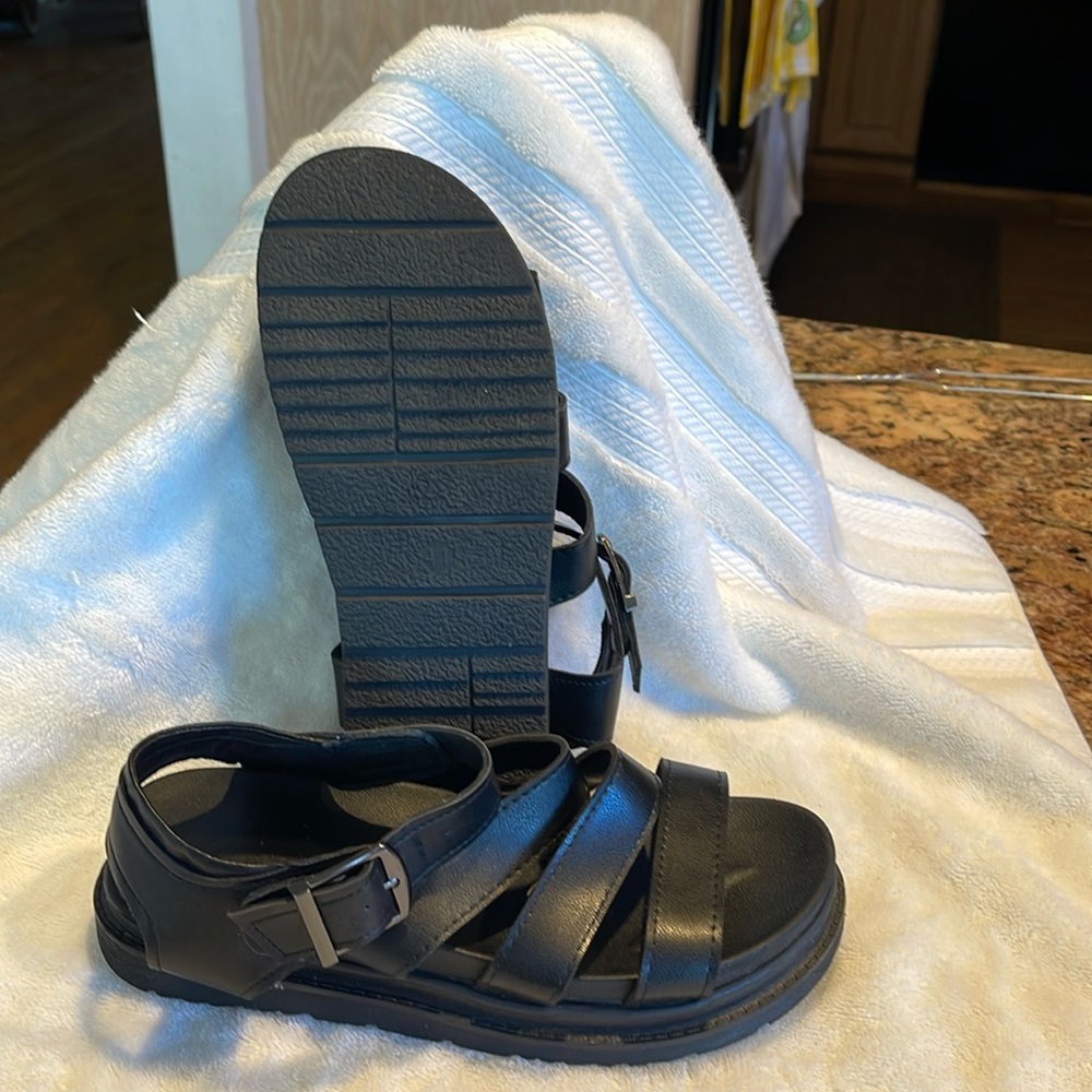 Unbranded black strappy sandals